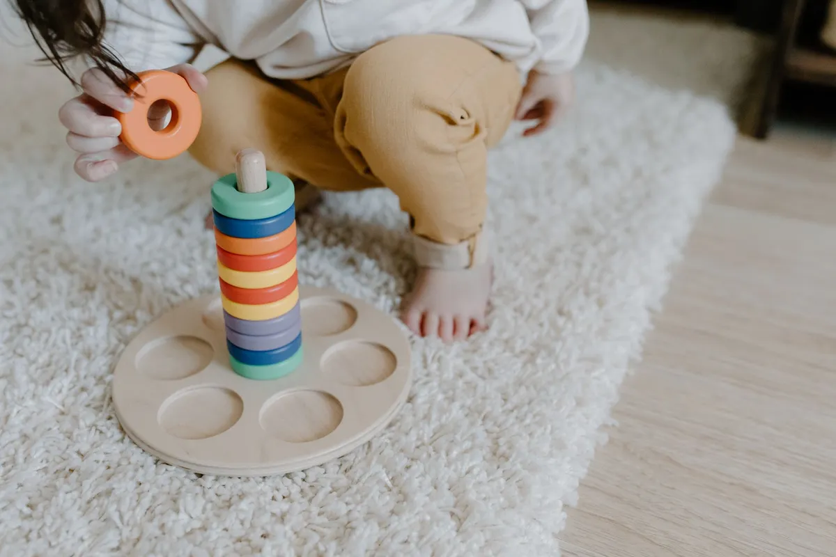 20 activités Montessori à faire à la maison de 1 à 3 ans