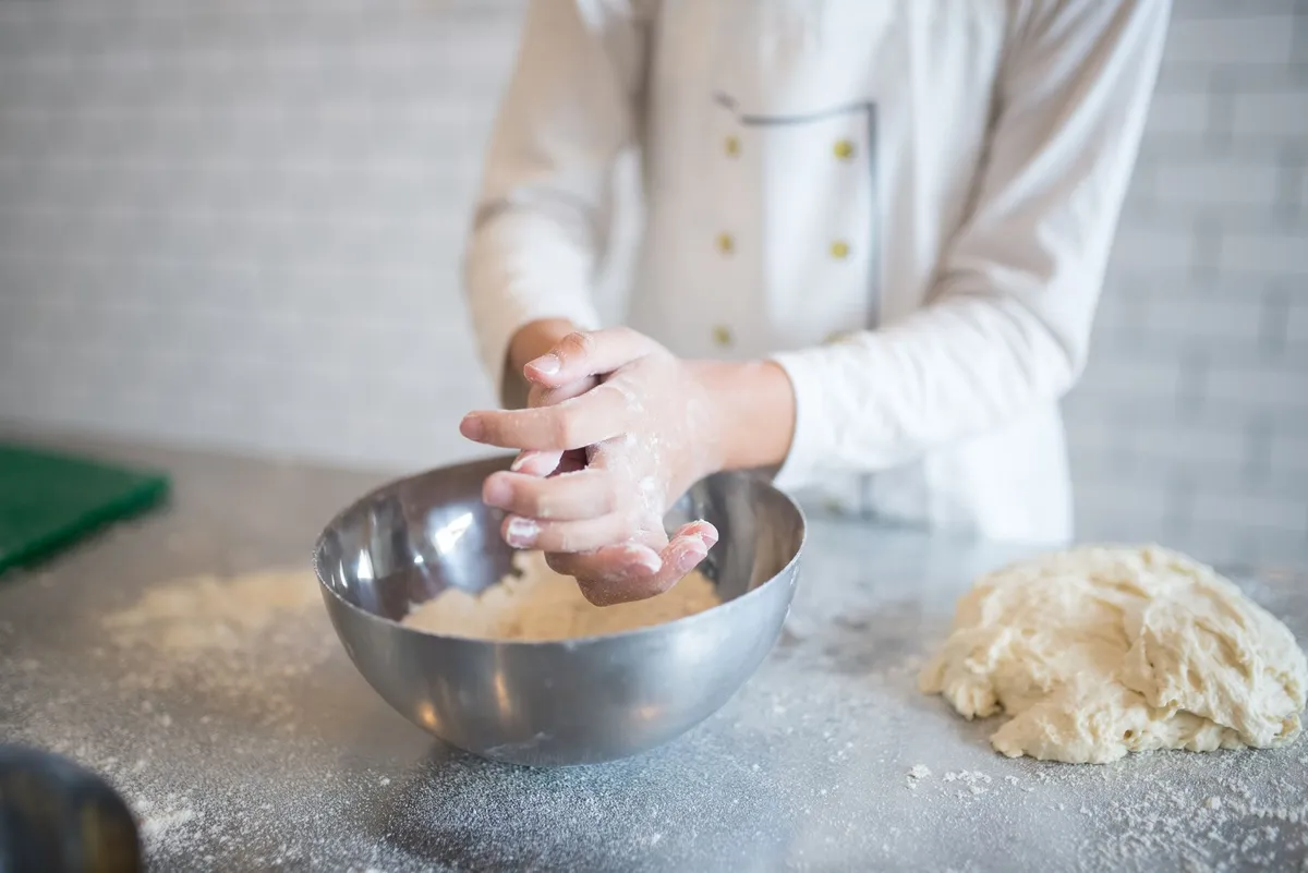 Recette de pâte à modeler maison : la recette inratable (+ 5 variantes)